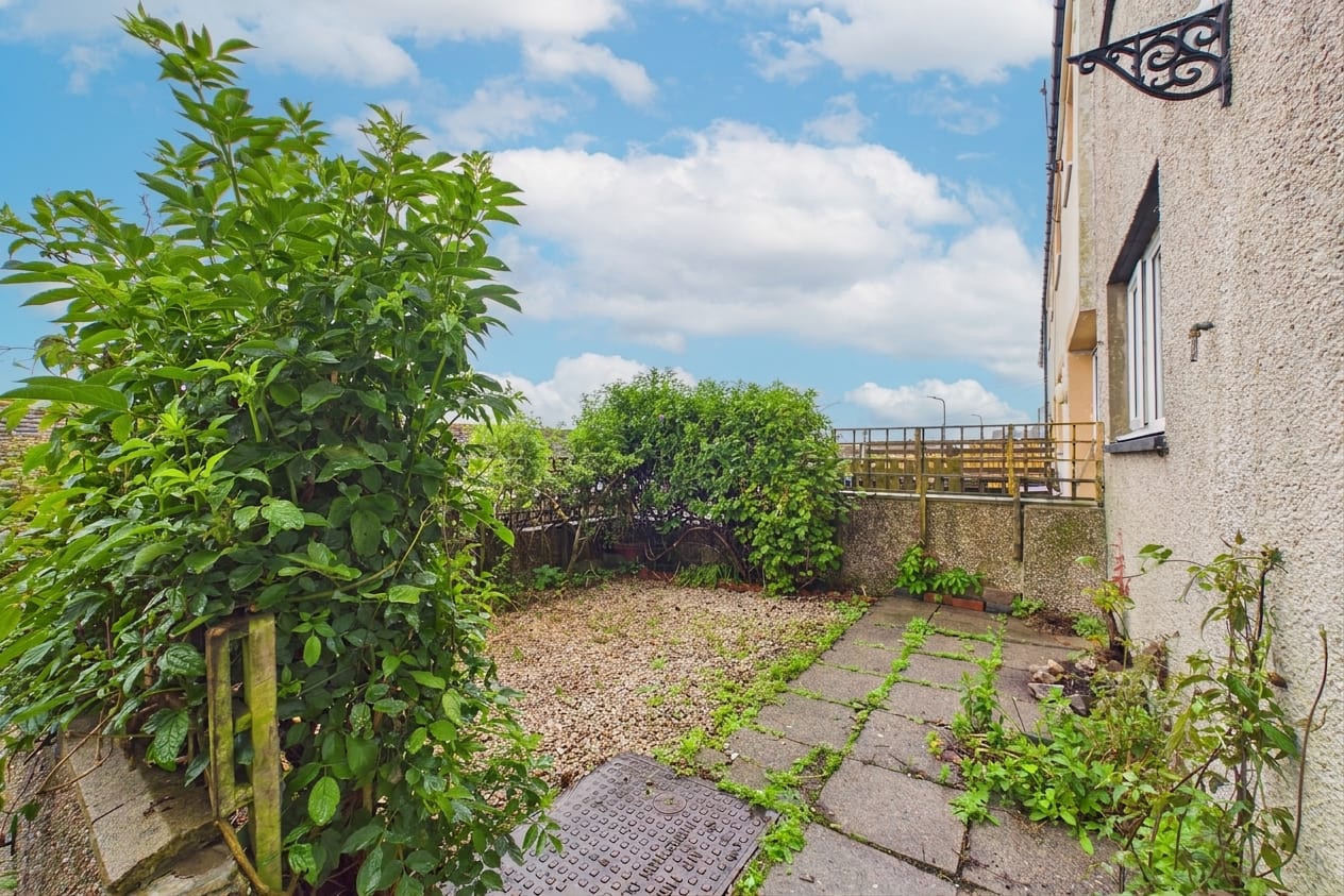 Ramsey Drive, Parton, CA28